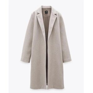 COAT WITH LAPEL COLLAR